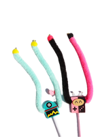 EYS Handmade Robot Design Lightweight Teaser Wand Cat Toy with Plush Tails, Bells, & Heart Topper, 2 count