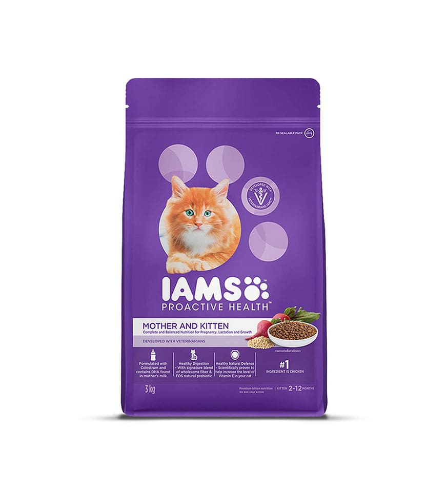 IAMS Mother & Kitten Dry Cat Food with Chicken Main image