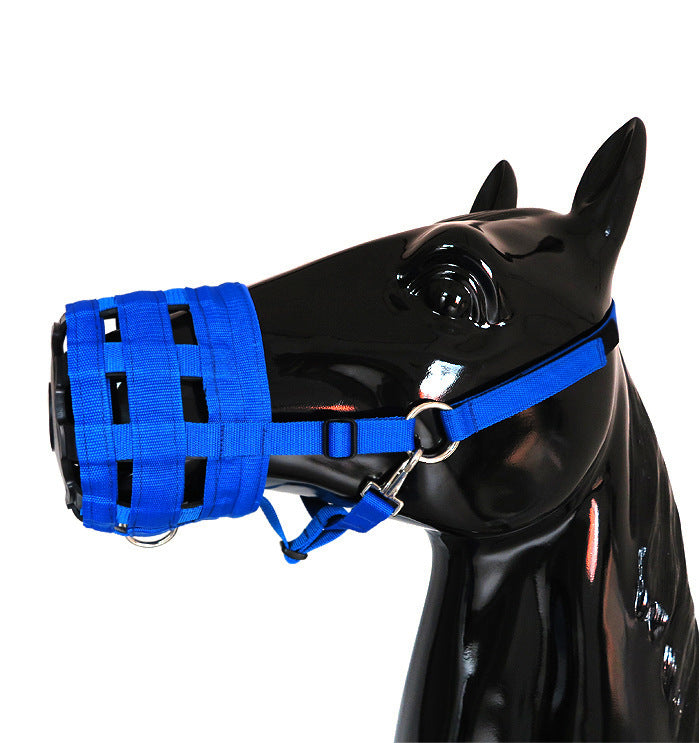 Anti-bite sleeve Velcro animal sleeve Horse bite protection Animal bite protection Durable bite sleeve Breathable bite protection Flexible bite guard Velcro bite sleeve Comfortable bite protection Lightweight bite guard Animal handler gear Main image